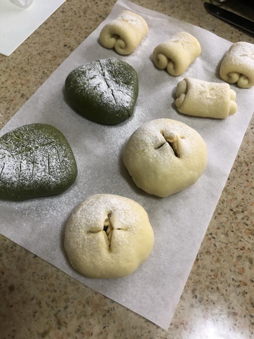 抹茶软欧（蜜豆奶酪馅）