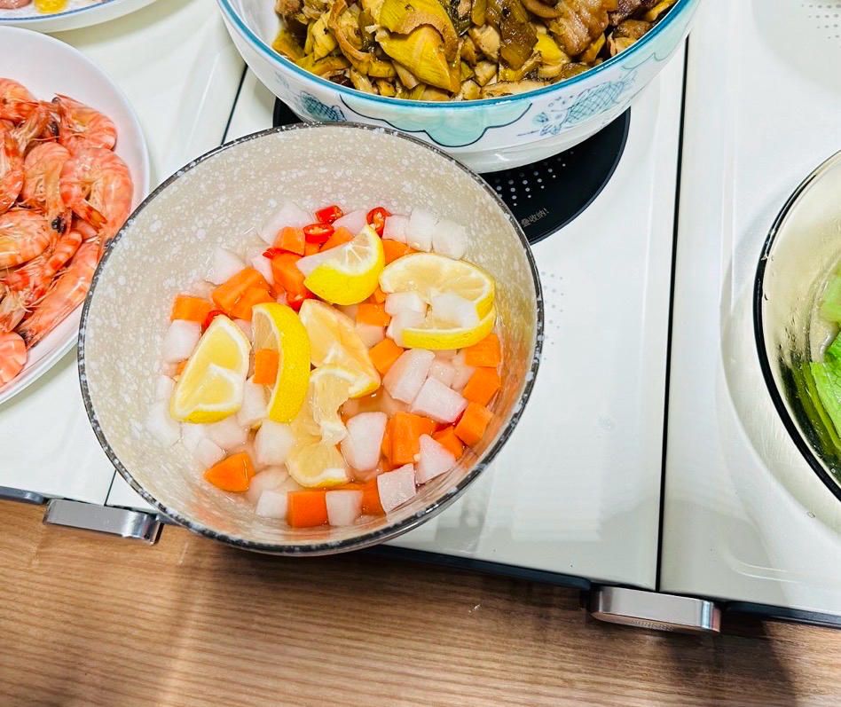 脆爽萝卜丁（开胃小菜）