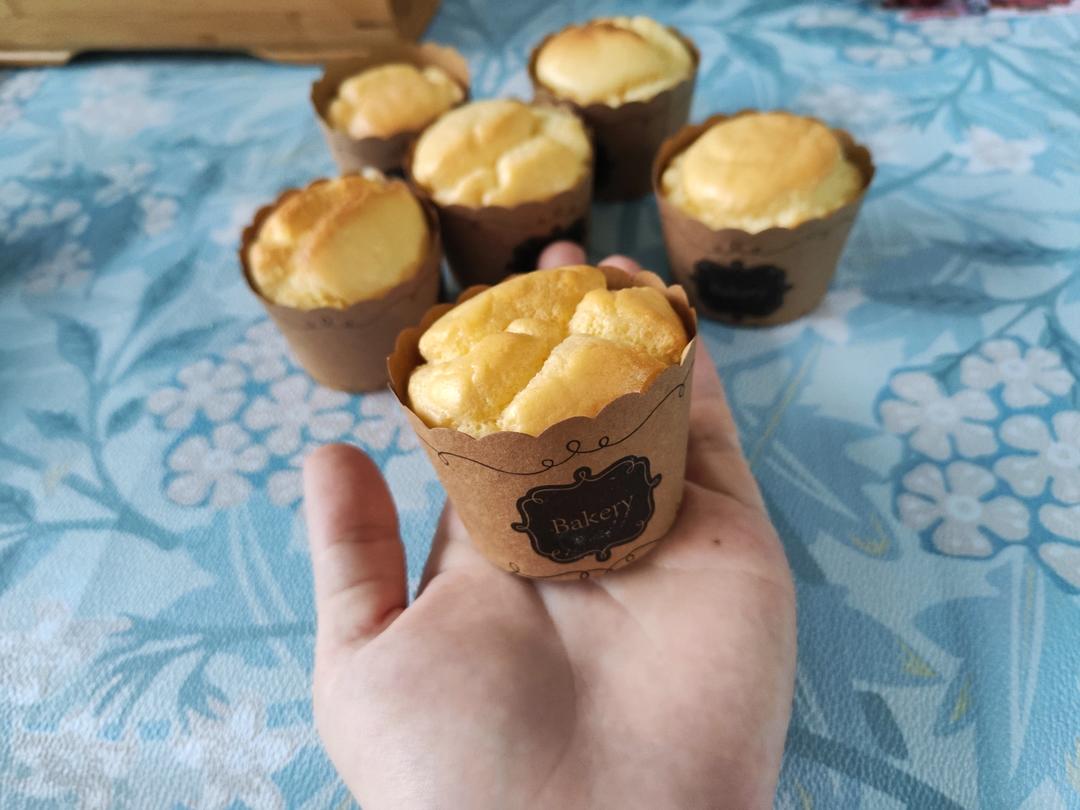 纸杯蛋糕 8寸戚风蛋糕的量