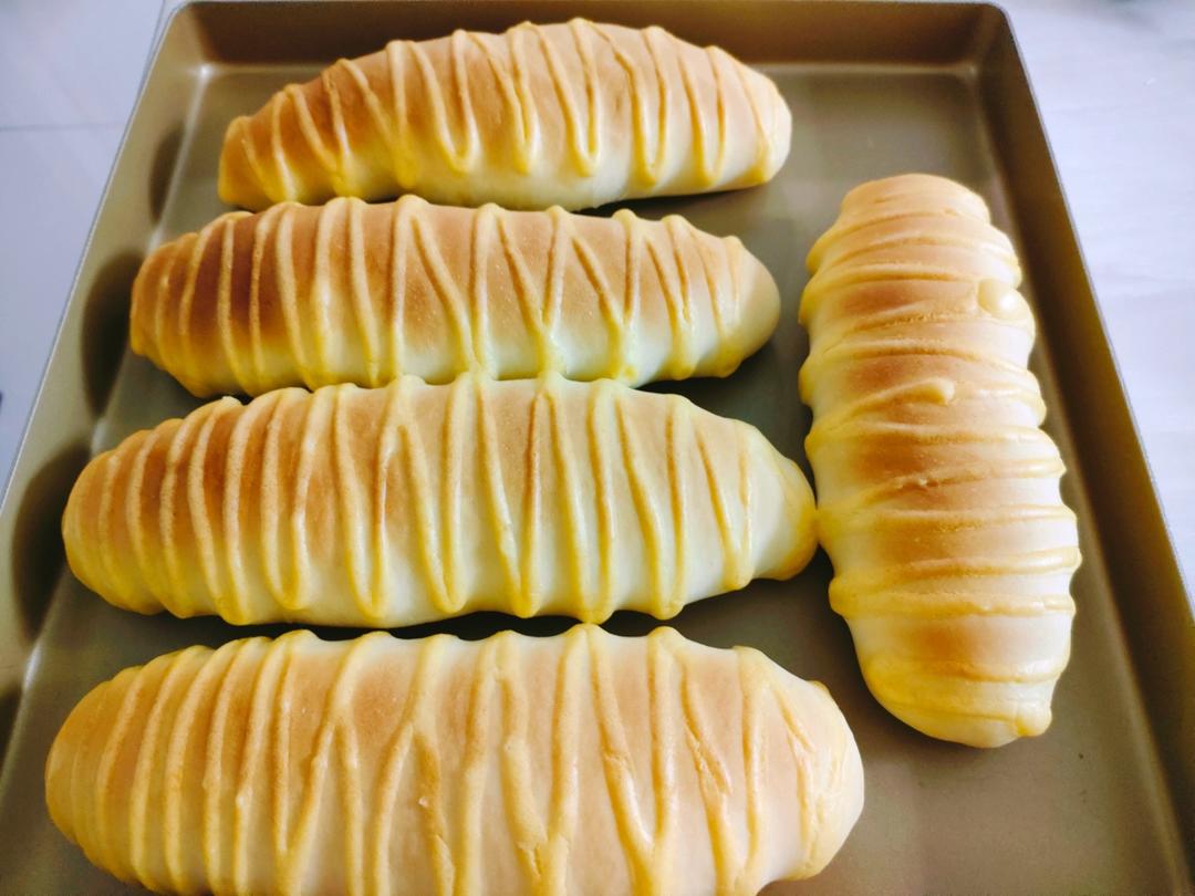 毛毛虫面包