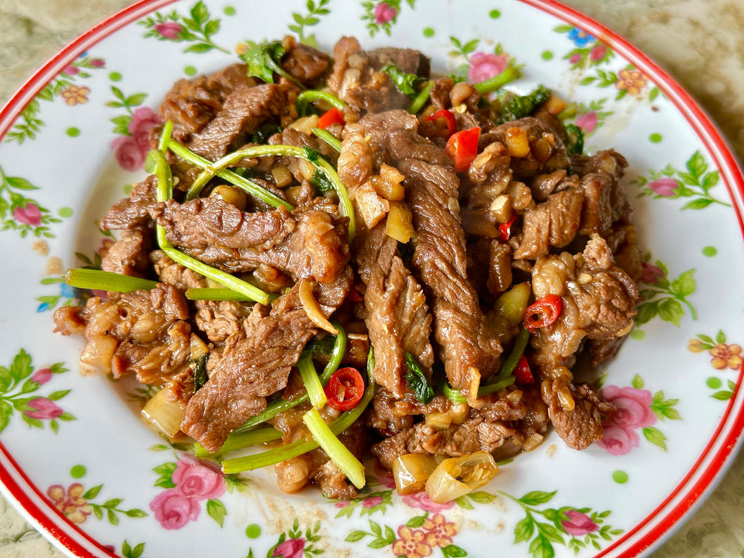 小炒黄牛肉