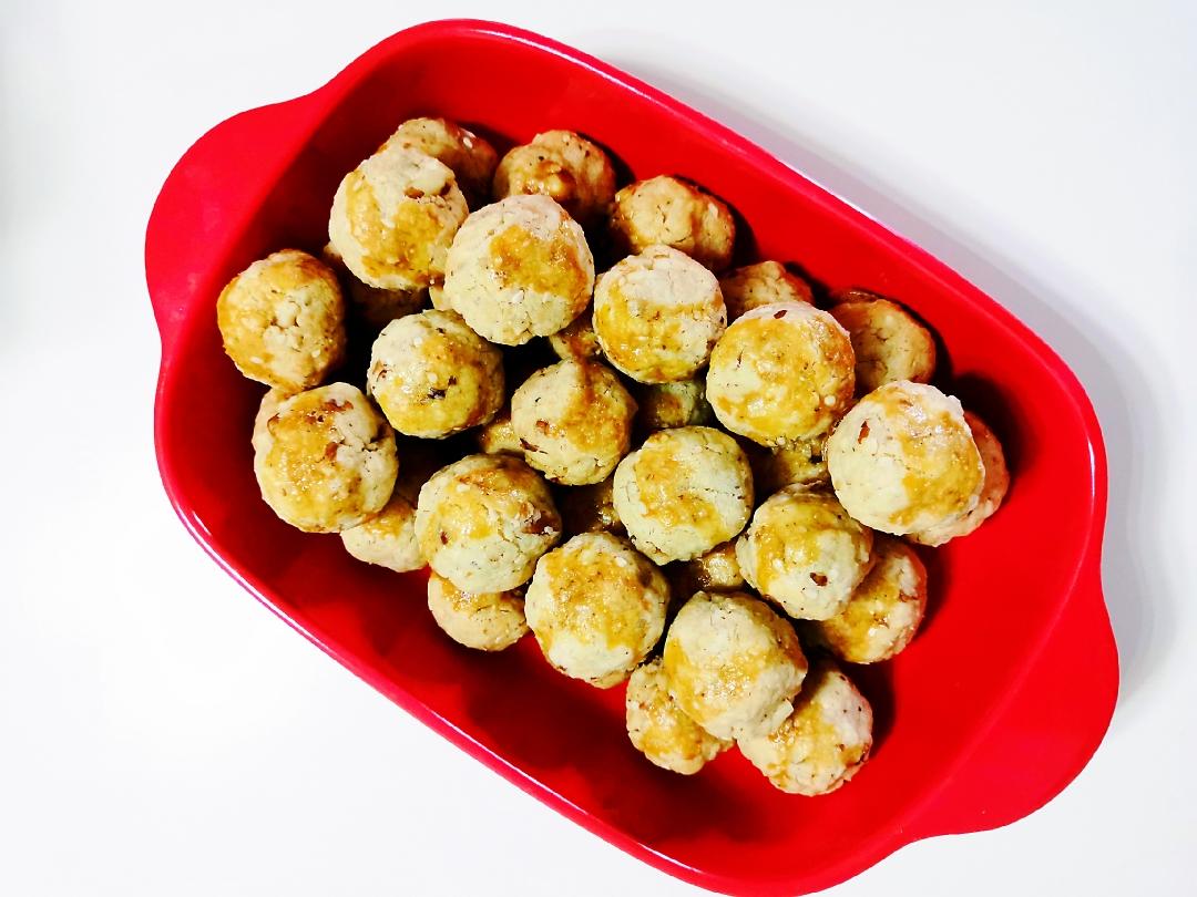 百草味山核桃仁小酥