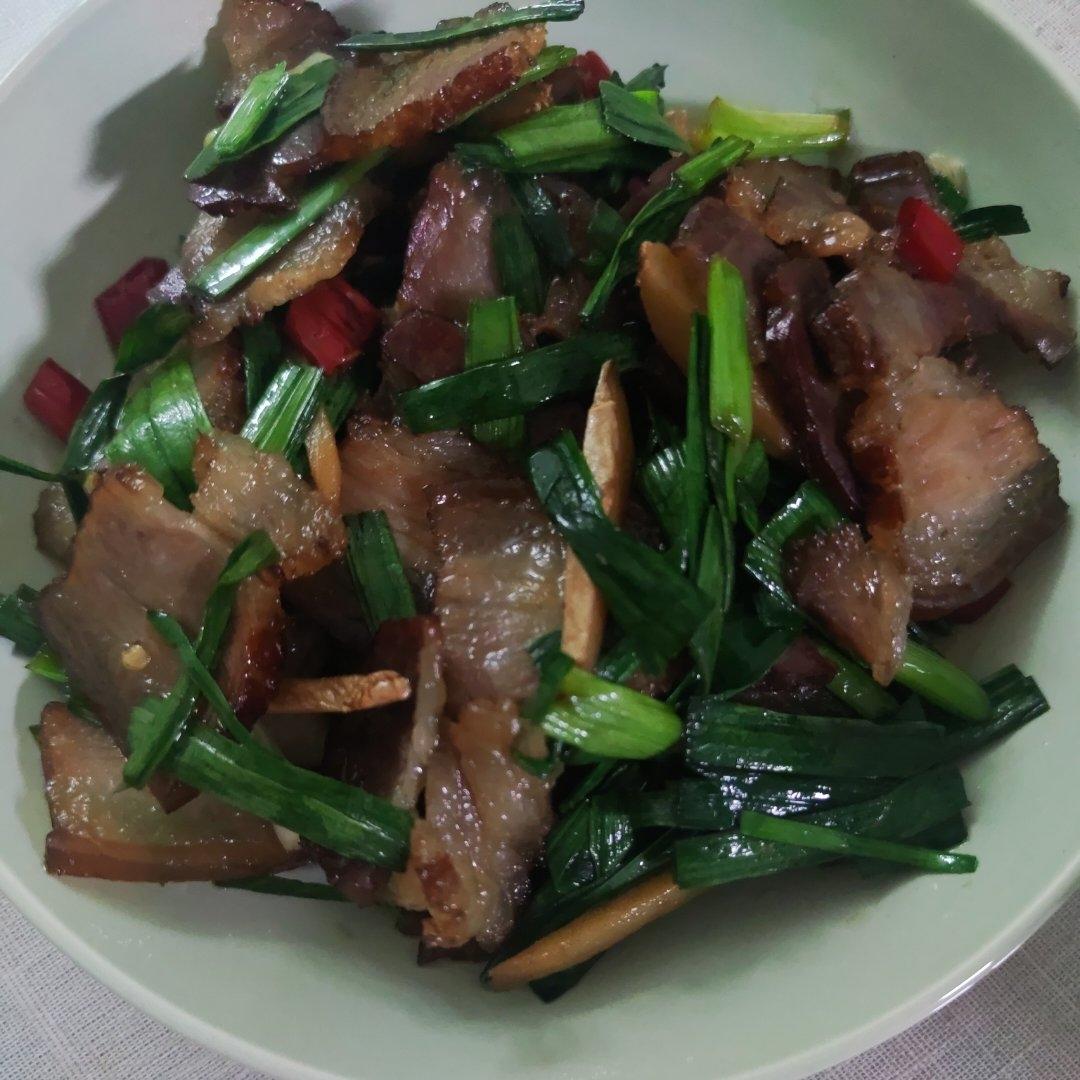 腊肉炒蒜苗