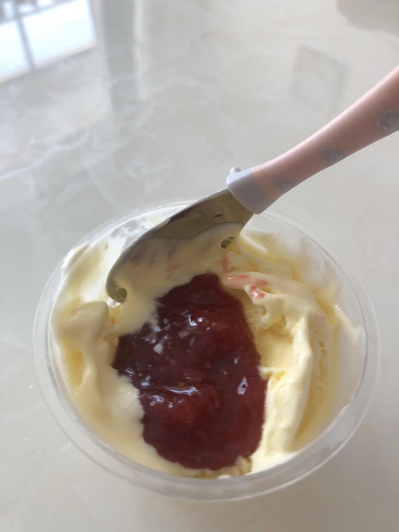 朗姆黑加仑冰淇淋 Rum Raisin Ice cream