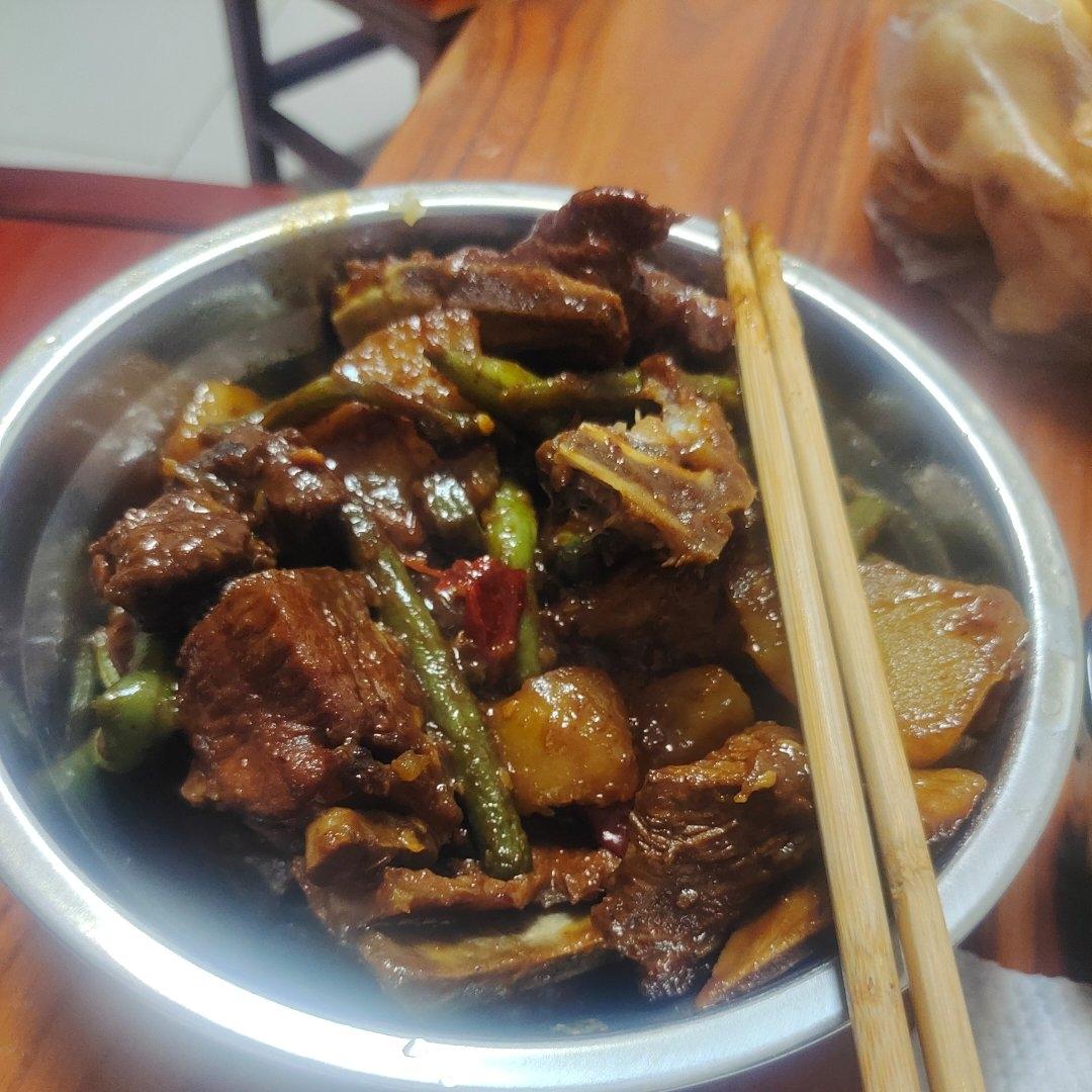 铁锅炖+花卷