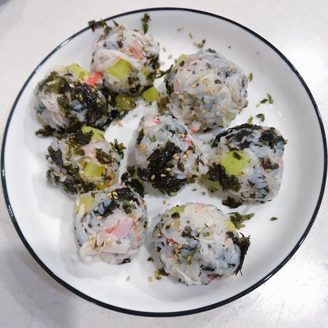 韩式金枪鱼海苔拌饭～饭团