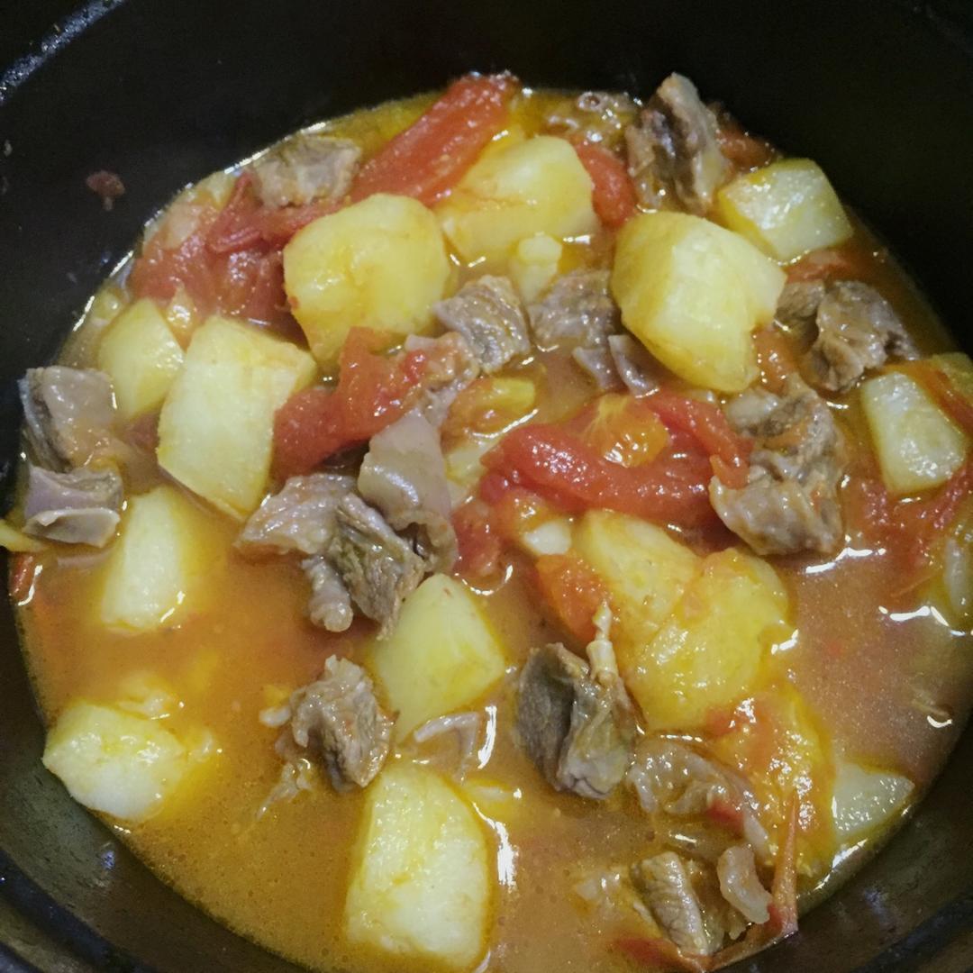 番茄土豆炖牛腩