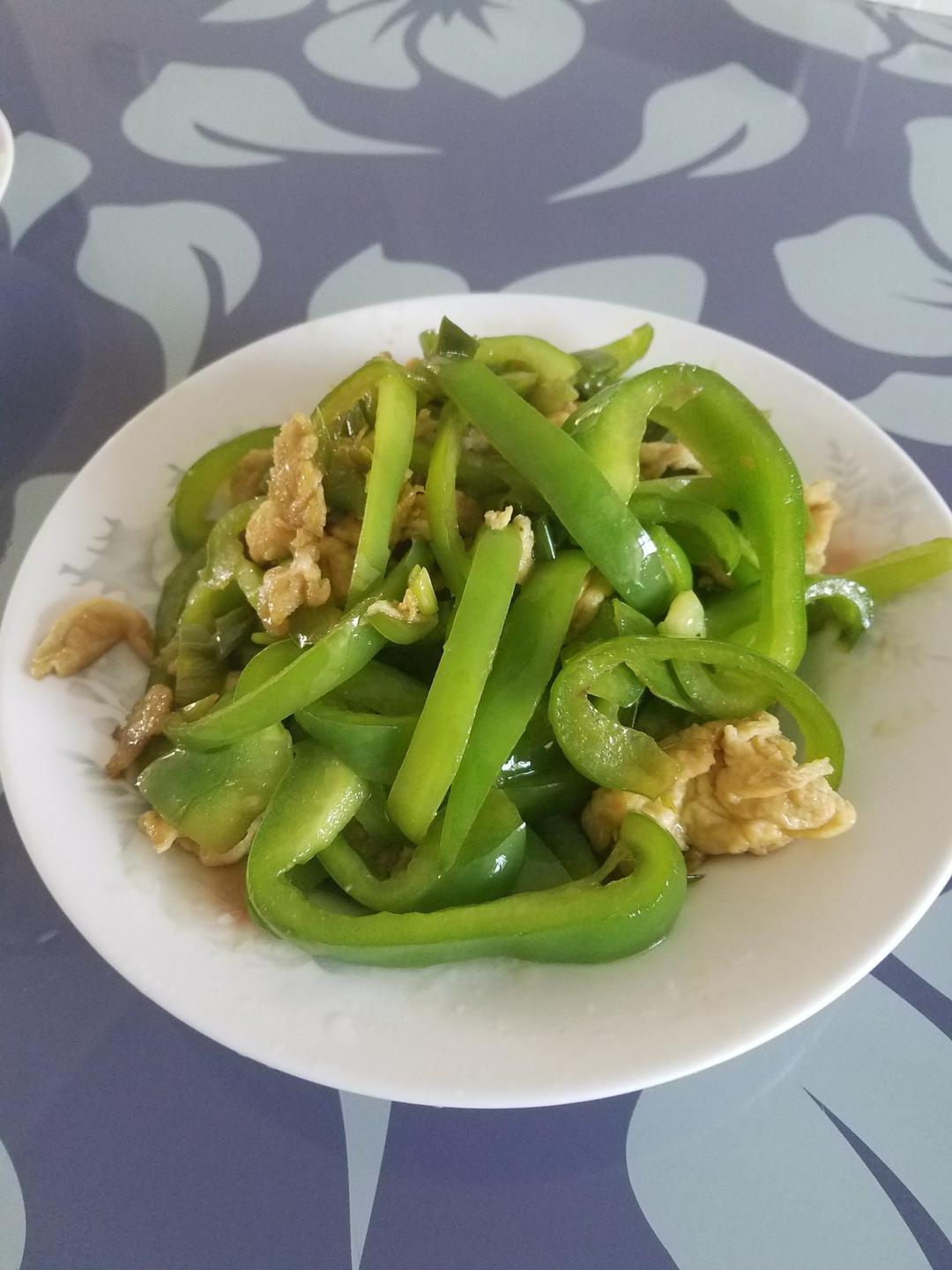 河东炊菜做的圆椒炒鸡蛋