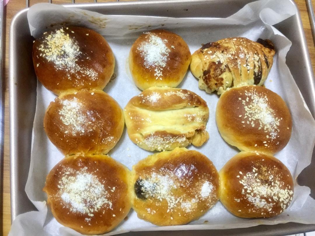 牛奶红豆小餐包