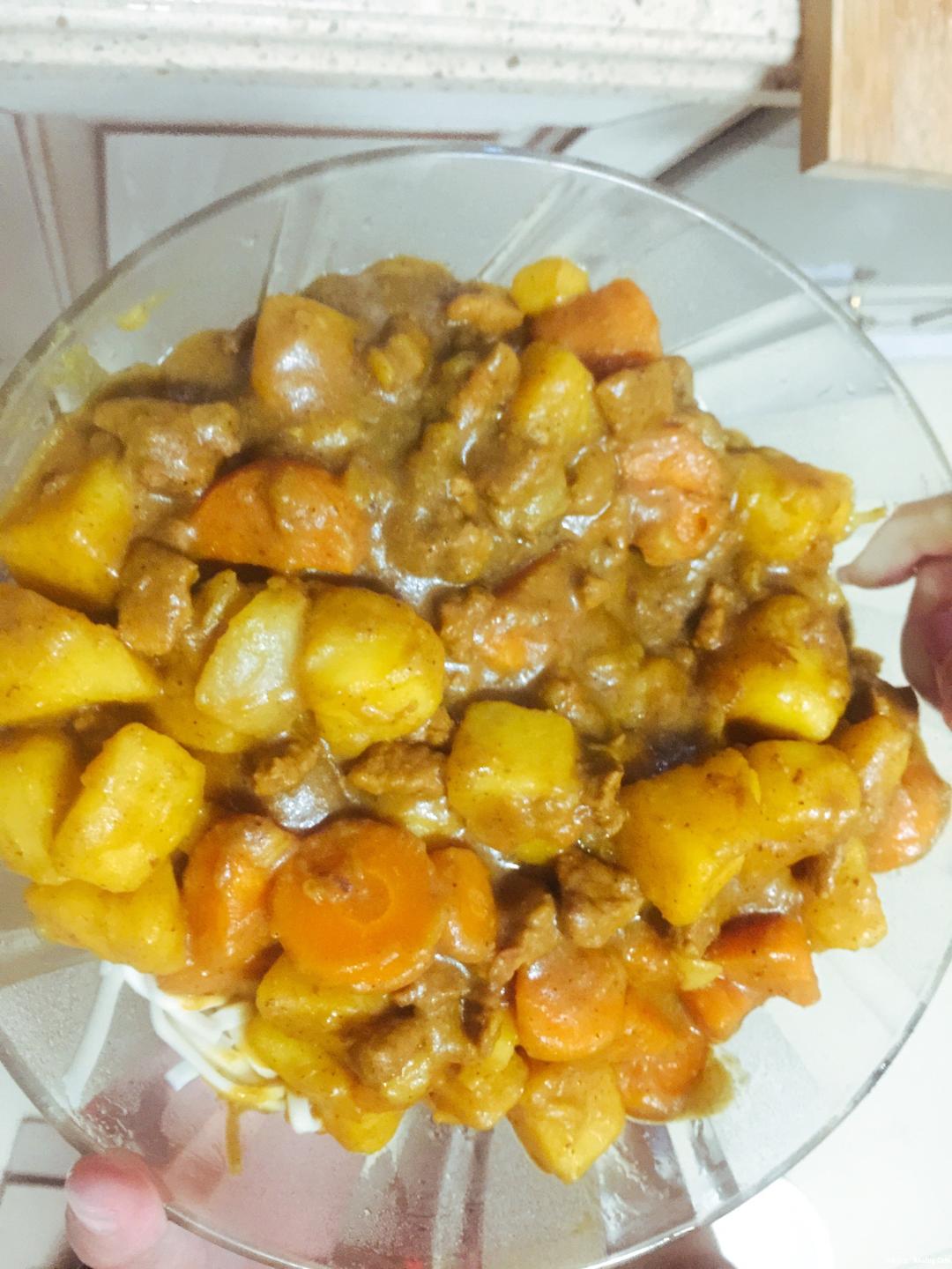 咖喱咖喱咖喱土豆胡萝卜炖里脊