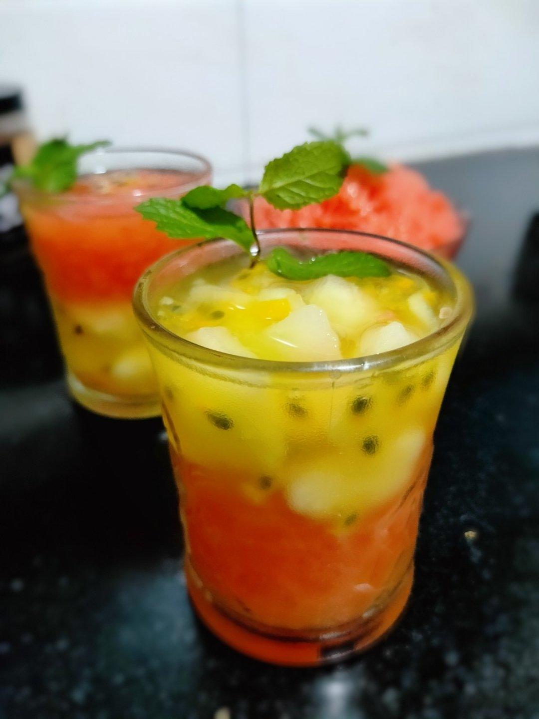 雁过无痕做的蜜桃西柚鲜果茶