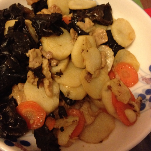 肉片山药炒木耳