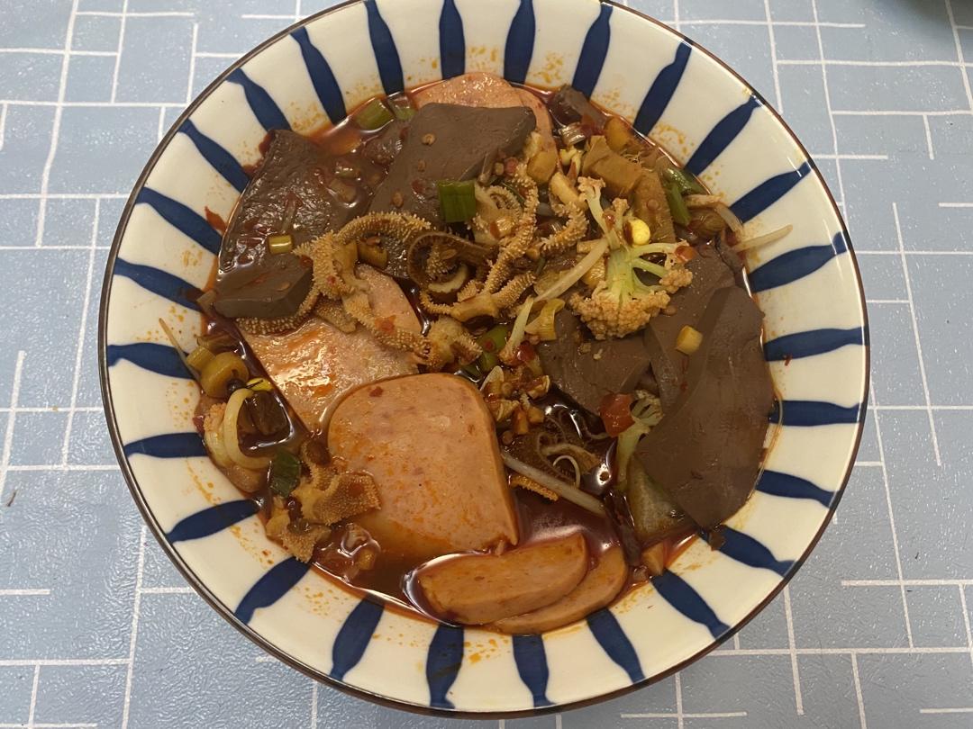 自己熬油的“火锅底料”