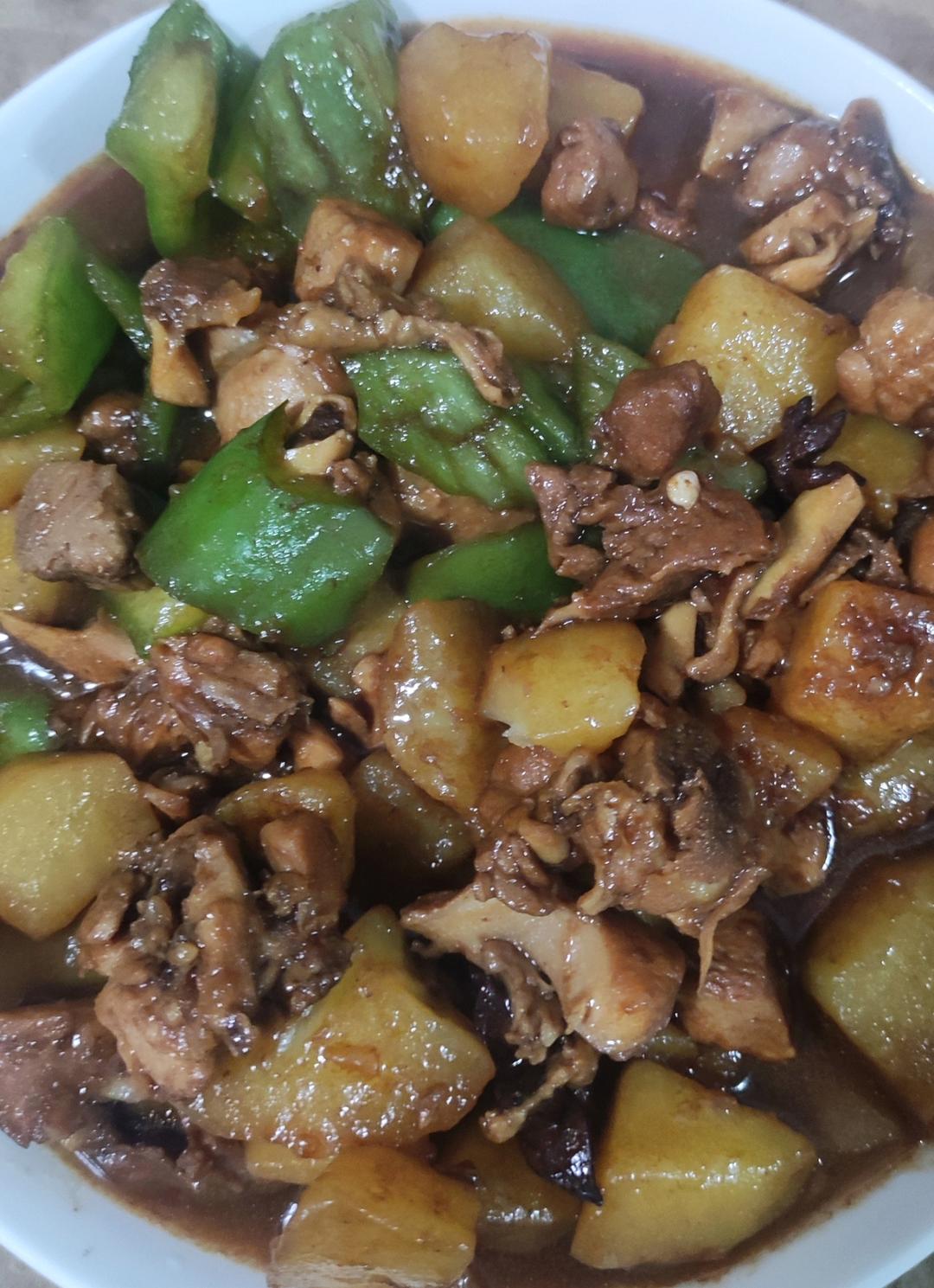 红烧鸡块炖土豆