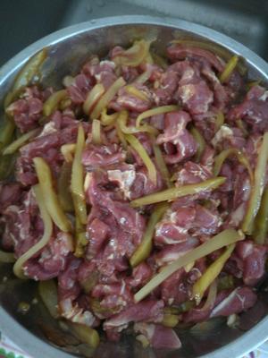榨菜丝蒸猪面肉的做法 步骤3