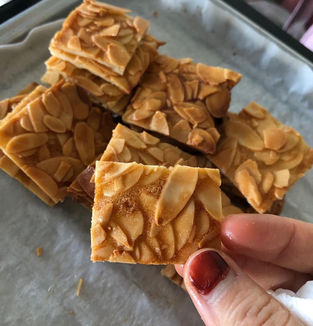 杏仁薄脆，超级香脆！做法简单拌匀就行