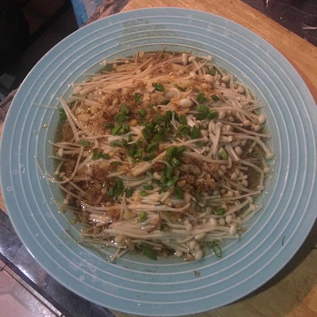 蒜蓉蒸金针菇