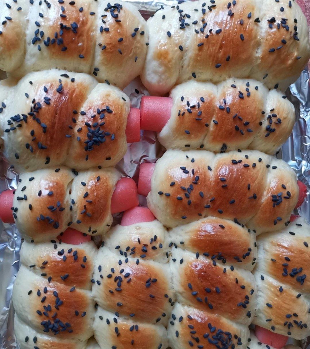 香肠面包卷——玉米油版 （一次发酵）