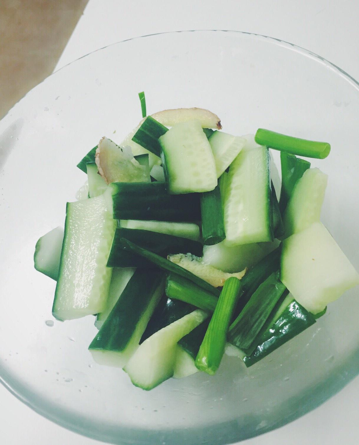 清口黄瓜咸菜（世上最省事但又超好吃）的做法