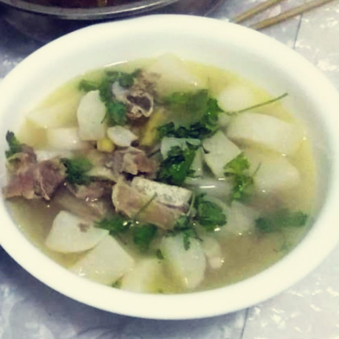 牛排骨炖白萝卜