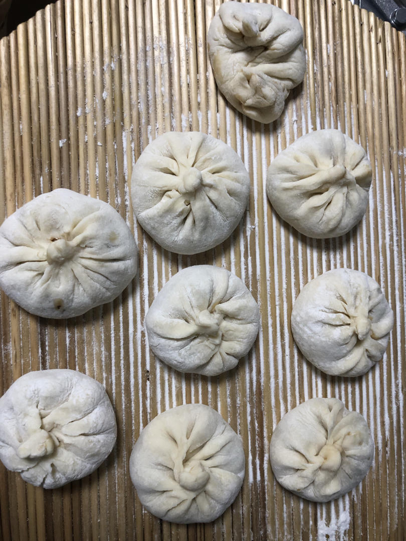 鲜美多汁的洋葱牛肉包子