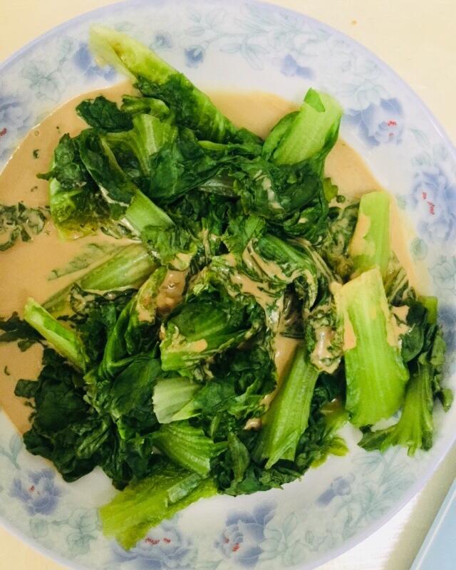芝麻酱拌生菜