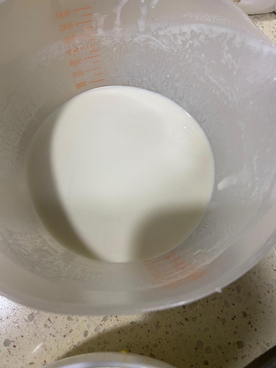 纯奶手撕吐司的做法 步骤1