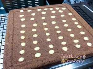 波点巧克力蛋糕卷的做法 步骤21