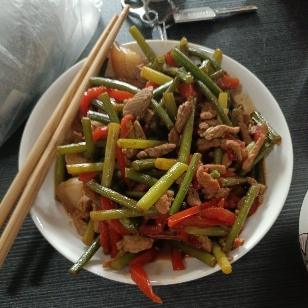 蒜苗炒肉
