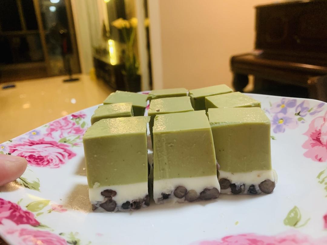 抹茶红豆奶糕