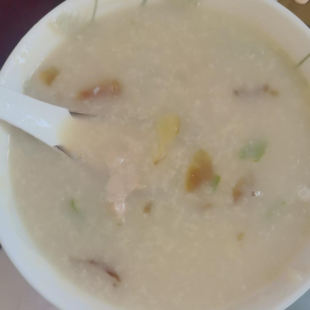 十五分钟快手之香滑皮蛋瘦肉粥(附五分钟电饭煲电压力锅更快捷方法)