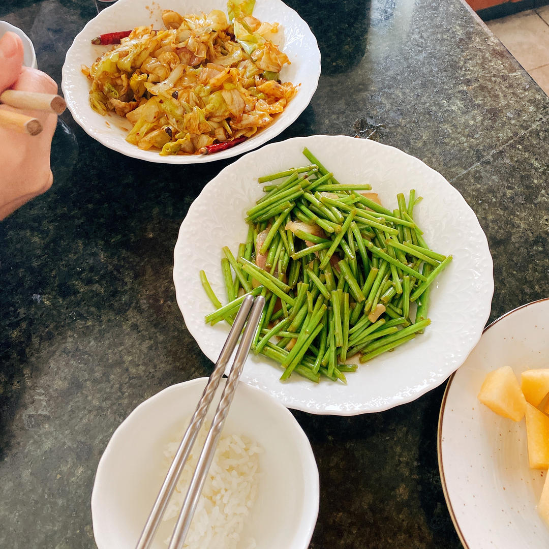 超简单清炒蒜香芦蒿