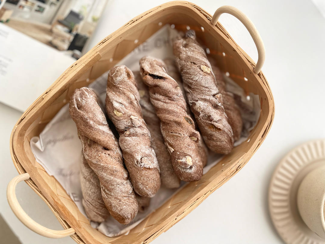 像一根树枝的面包，网红店招牌全麦坚果棒！