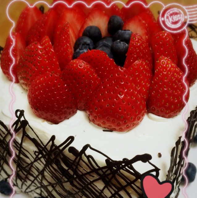 鲜奶油草莓蛋糕