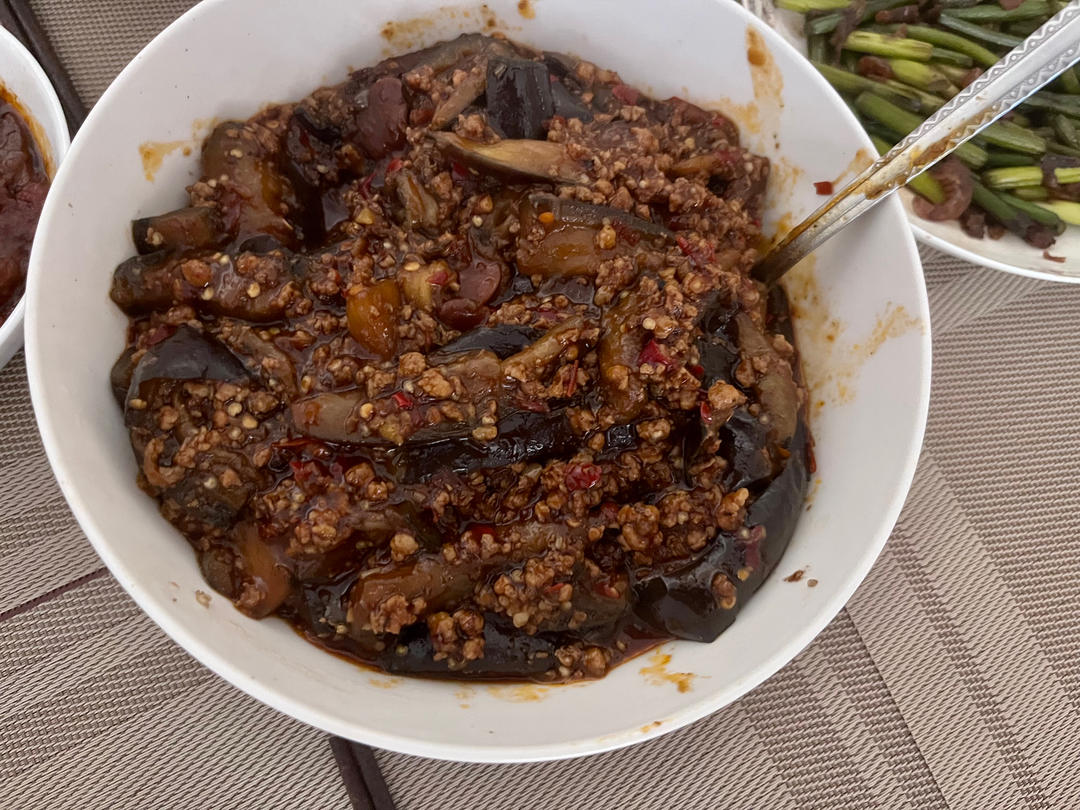 开胃下饭菜！巨简单的家常鱼香茄子煲