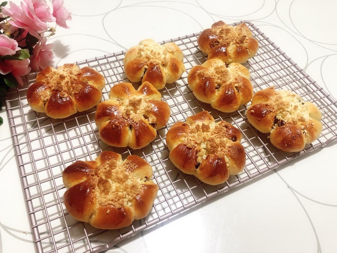 彩虹糖72做的蔓越莓椰蓉小面包