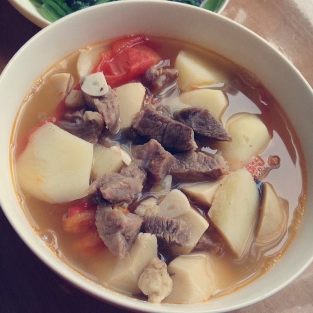 西红柿牛腩土豆