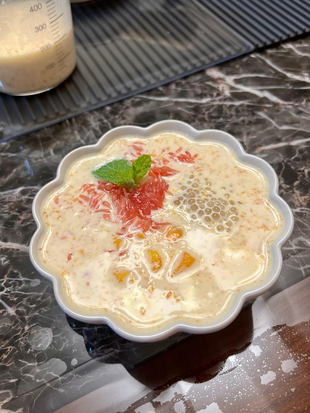 港式甜品——杨枝甘露(芒果西米露)附芒果花切法