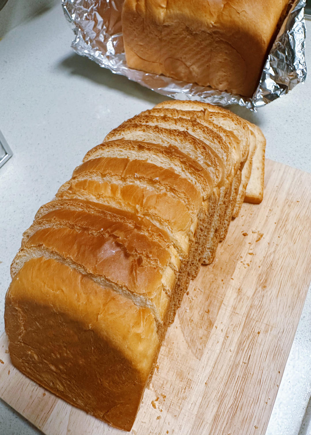 吐司方包，女儿说和来自台湾的爸爸糖一样好看好吃。零失败（是指我个人制作没有失败过）。