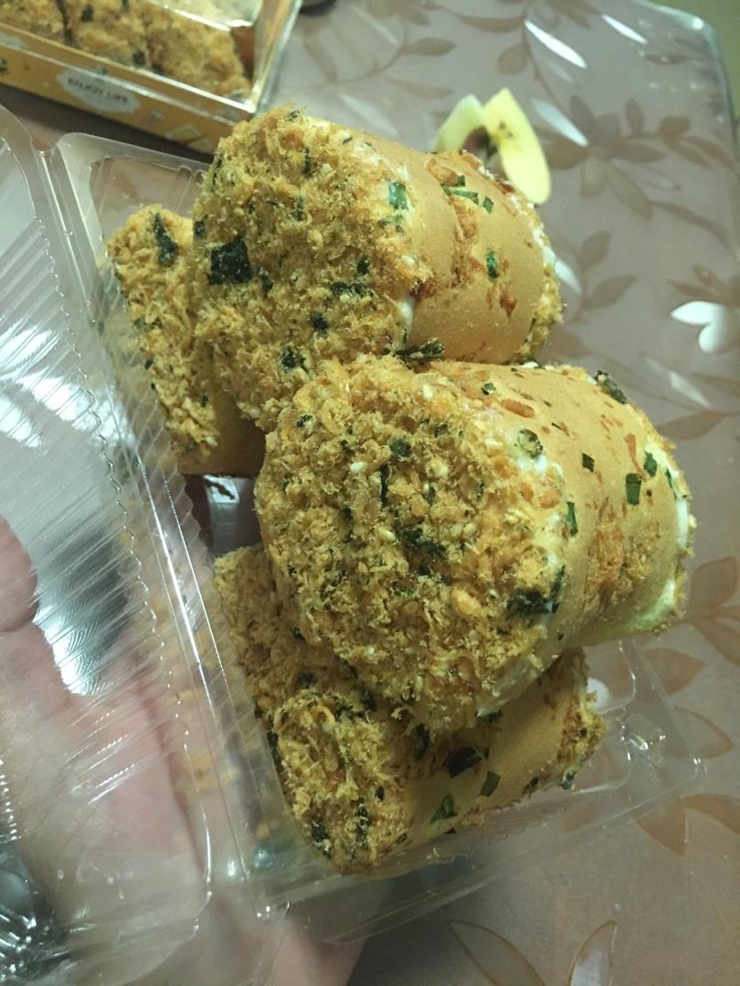 香葱肉松蛋糕卷（这是一个步骤超级详细的视频菜谱）