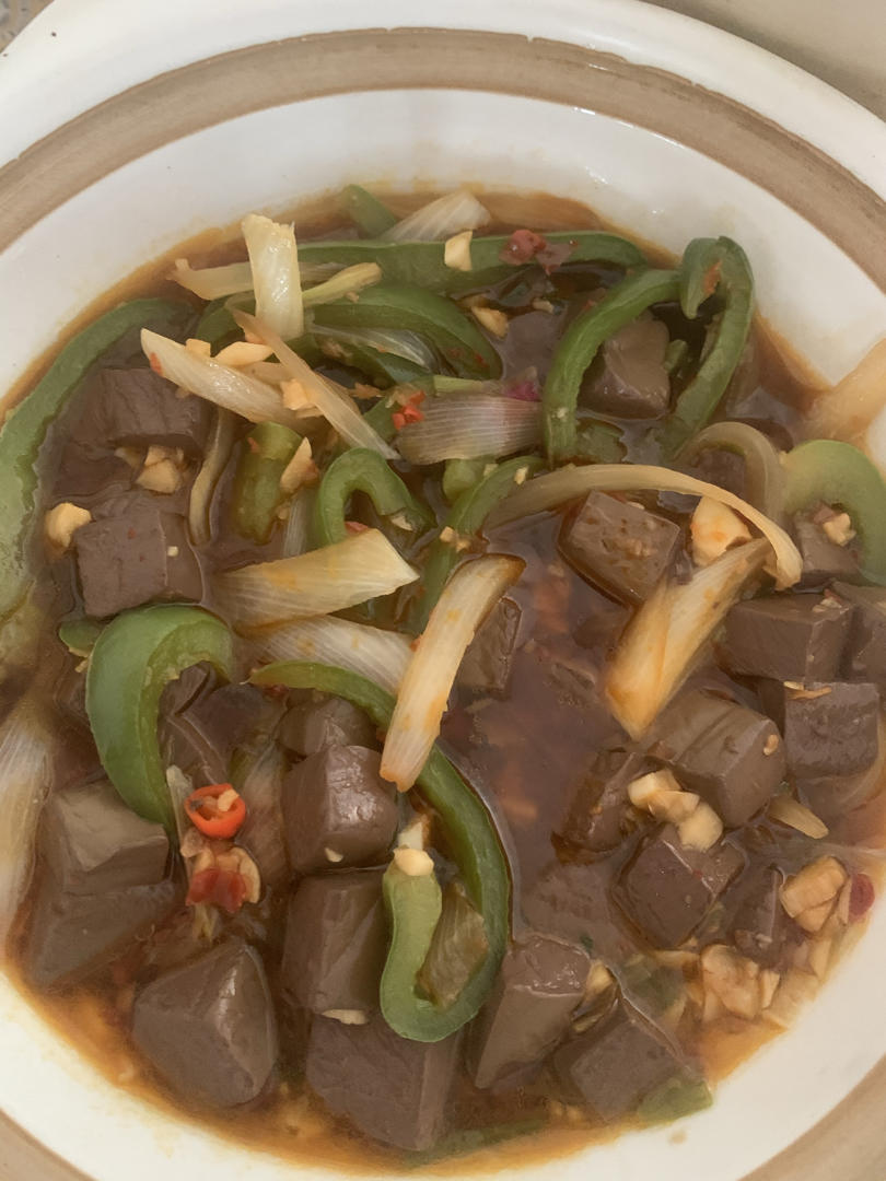 能吃两碗饭的红烧鸭血！