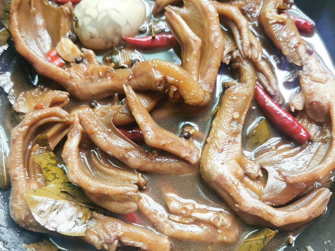 香卤鸭掌（好吃得不得了）