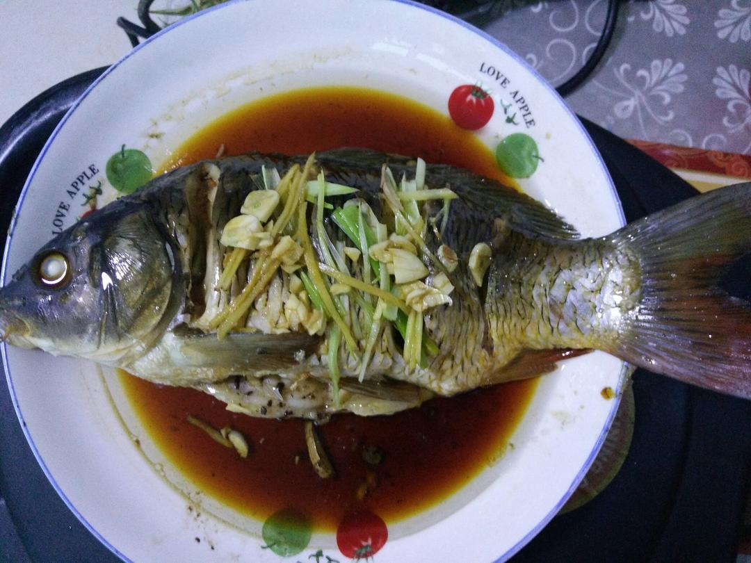 清蒸鲤鱼