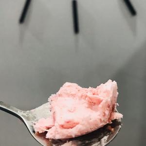 比哈根达斯好吃的草莓冰淇淋的做法 步骤7