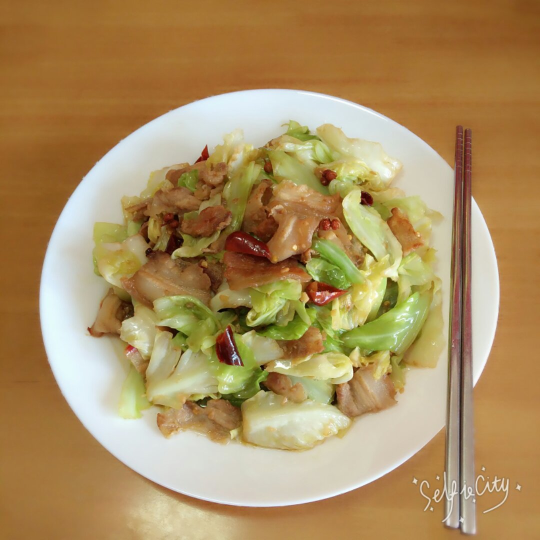 阿婆手撕包菜