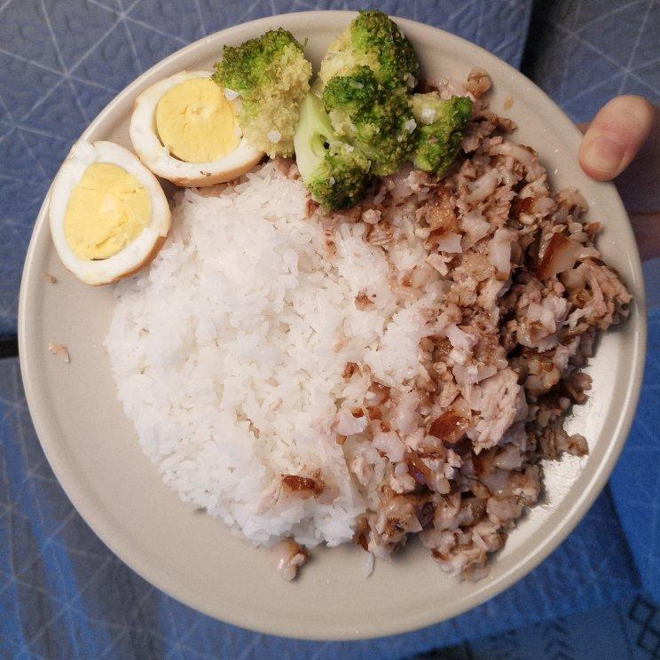 台式卤肉饭