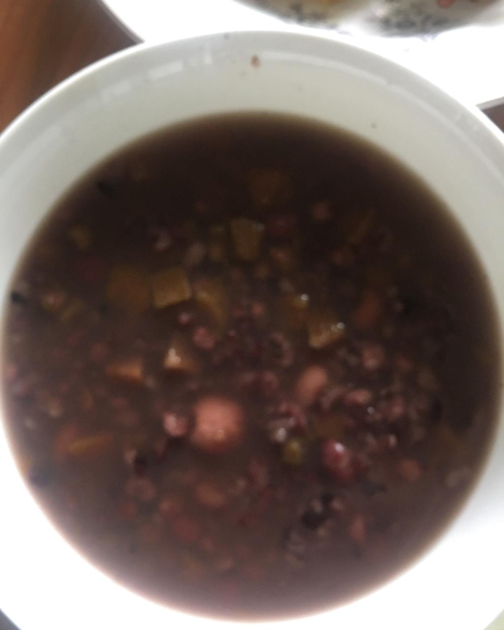 红豆黑米美颜粥