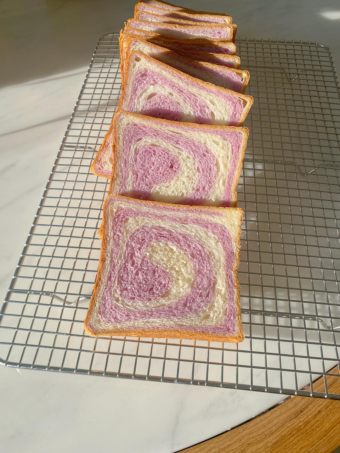 这可能是你吃过最软的「紫米奶酪面包」