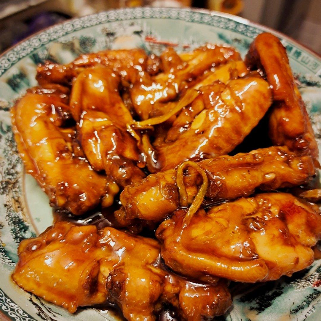 可乐鸡翅，好吃到舔手指，隔壁小孩馋哭了！