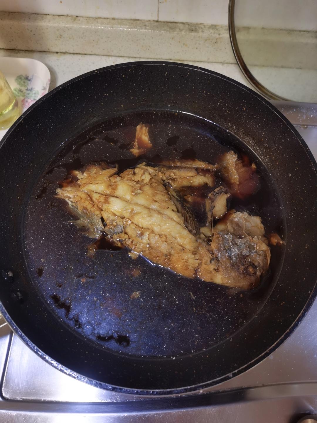 不腥的冷冻鲳鱼做法（盐煎鲳鱼，红烧鲳鱼，香辣鲳鱼）